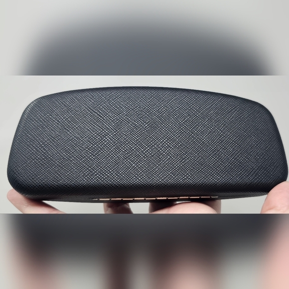 Salvatore Ferragamo Black Clamshell Glasses Case Sunglasses Case Hard shell - Picture 4 of 11